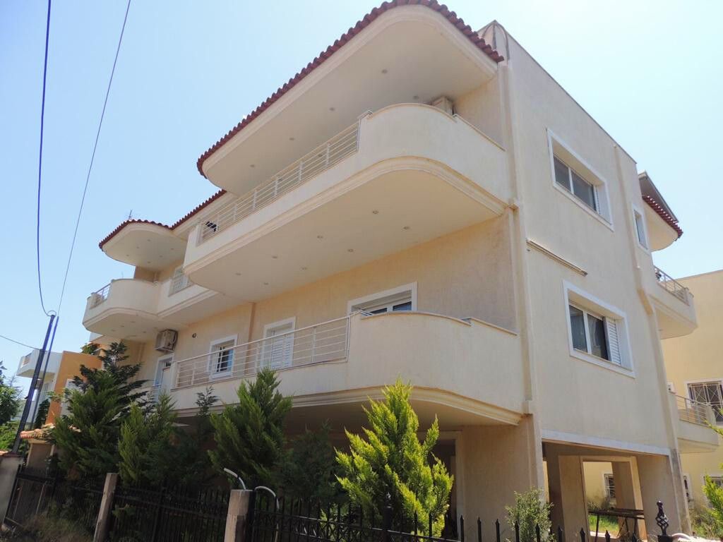 House in Nea Makri, Greece, 545 sq.m - picture 1