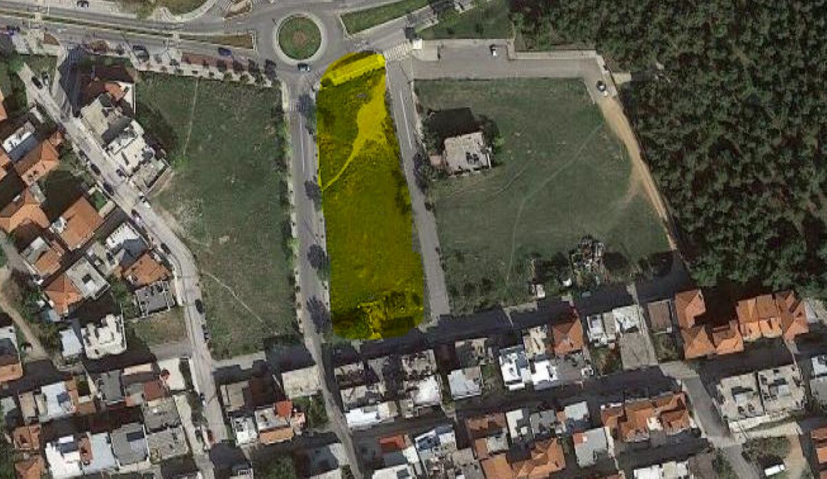 Land in Thessaloniki, Greece, 2 783 sq.m - picture 1