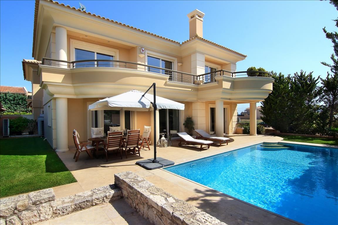 Villa in Voula, Greece, 360 sq.m - picture 1