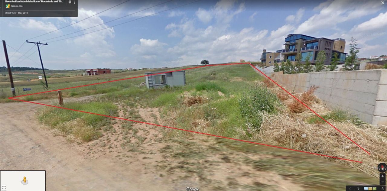 Land in Thessaloniki, Greece, 3 856 sq.m - picture 1