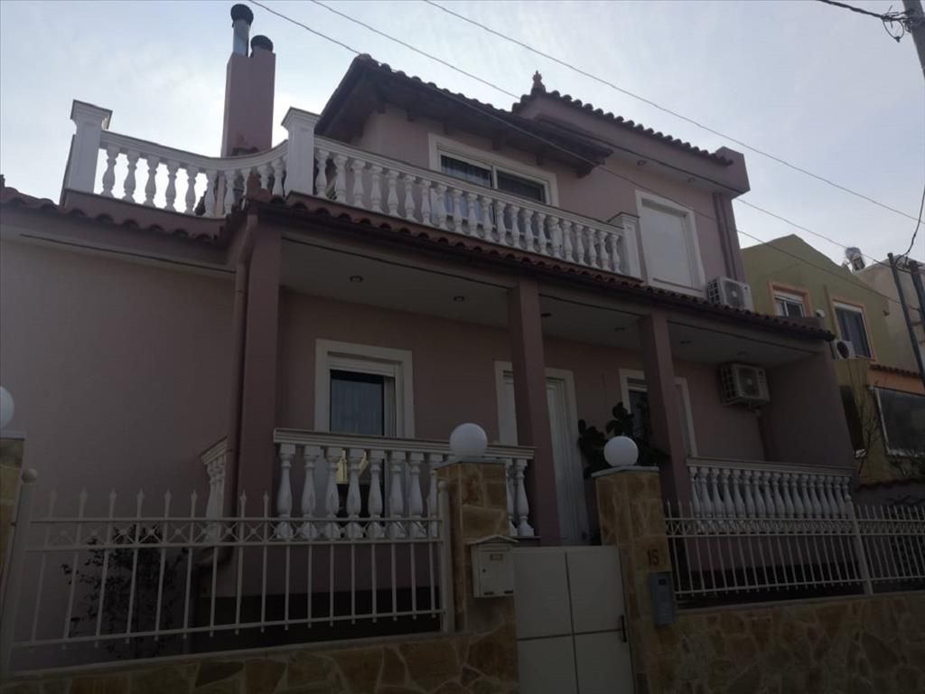 House in Rafina, Greece, 175 sq.m - picture 1
