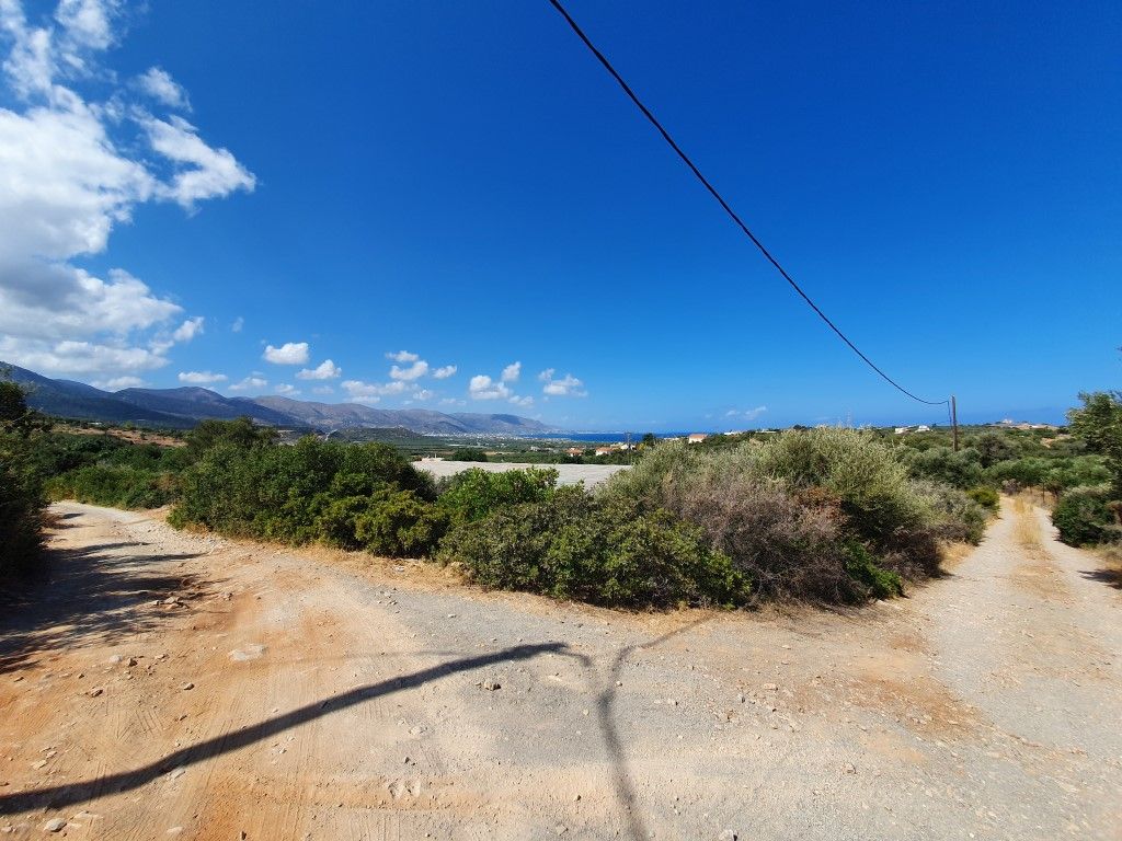 Land in Sissi, Greece, 9 000 sq.m - picture 1