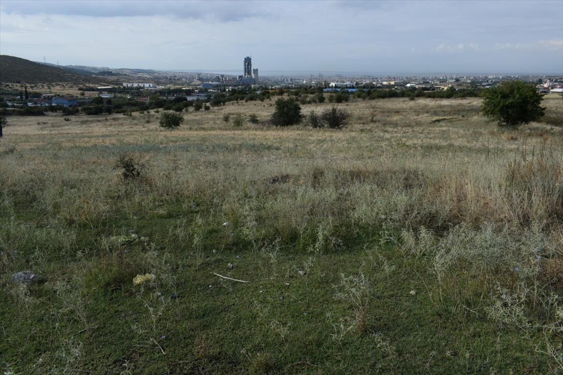 Land in Thessaloniki, Greece, 24 000 sq.m - picture 1