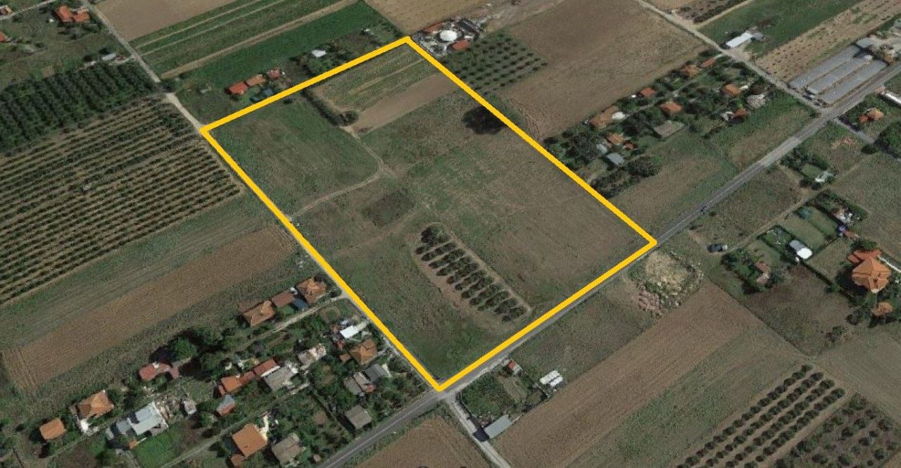 Land in Thessaloniki, Greece, 32 871 sq.m - picture 1