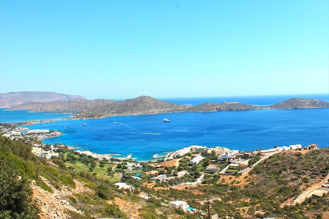 Land in Lasithi, Greece, 8 926 sq.m - picture 1