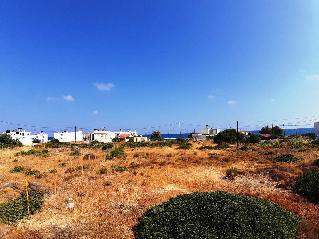 Land in Milatos, Greece, 2 600 sq.m - picture 1