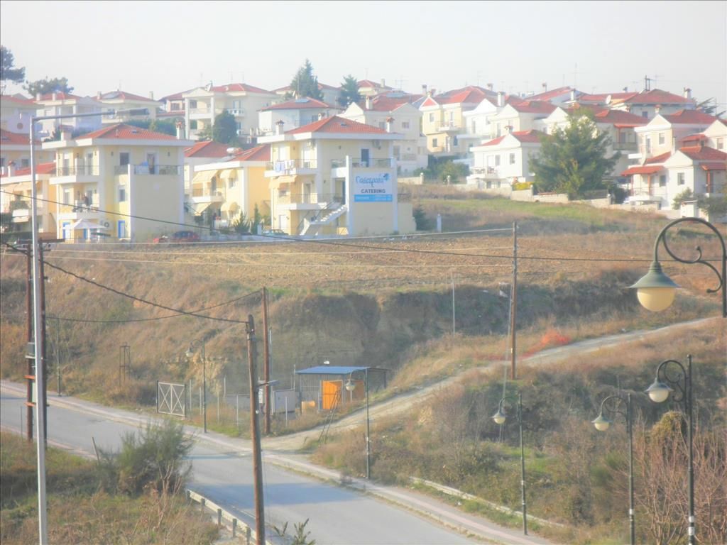 Land in Thessaloniki, Greece, 1 750 sq.m - picture 1