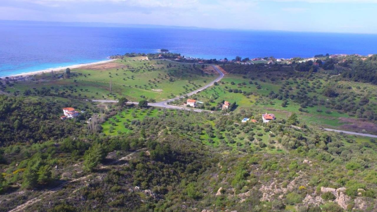 Land in Sithonia, Greece, 9 100 sq.m - picture 1