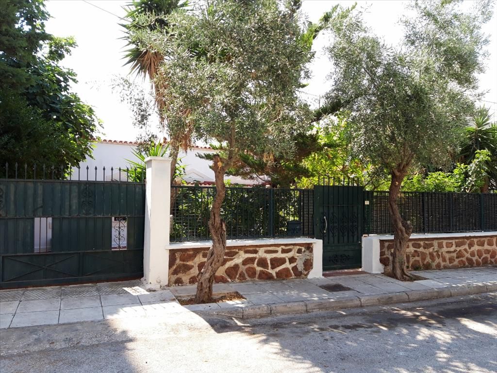 Land in Glyfada, Greece, 300 sq.m - picture 1