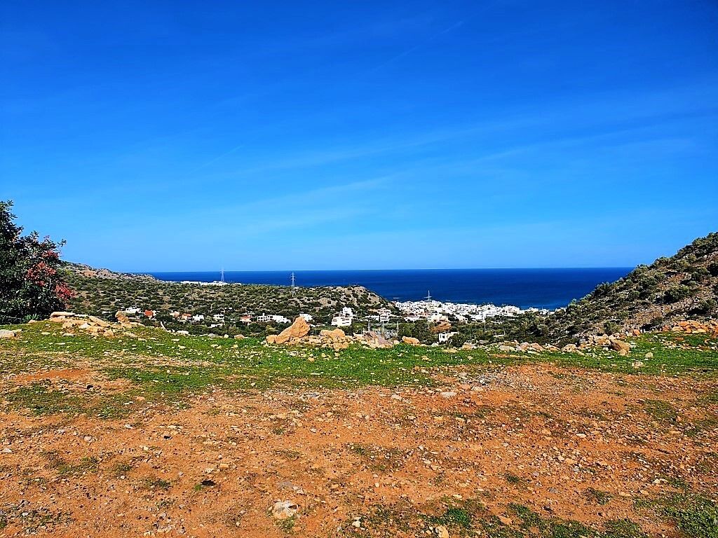 Land in Malia, Greece, 6 000 sq.m - picture 1