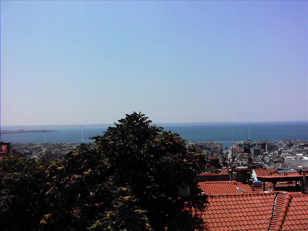 Land in Thessaloniki, Greece, 125 sq.m - picture 1
