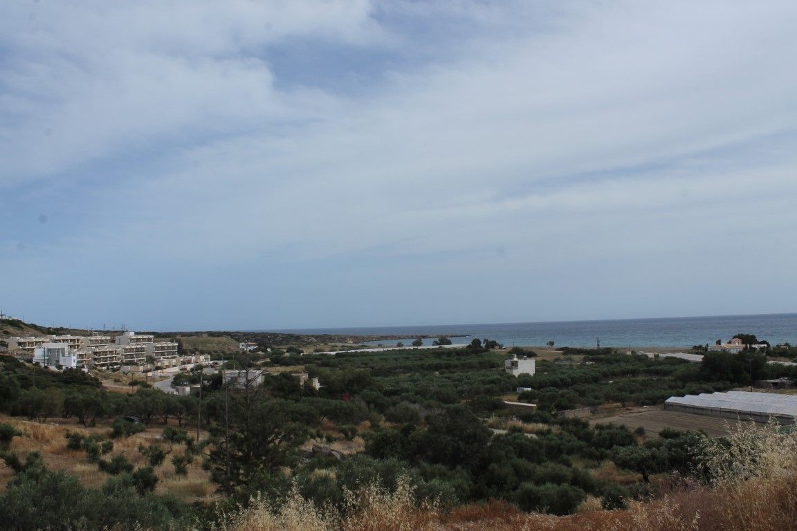 Land in Ierapetra, Greece, 2 000 sq.m - picture 1