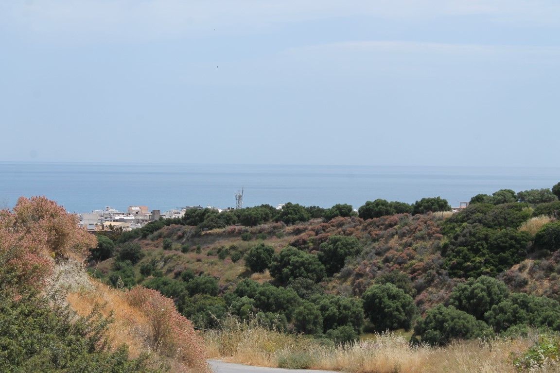 Land in Hersonissos, Greece, 5 000 sq.m - picture 1