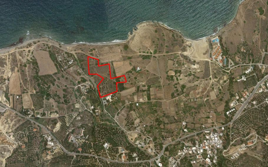 Land in Lasithi, Greece, 11 085 sq.m - picture 1