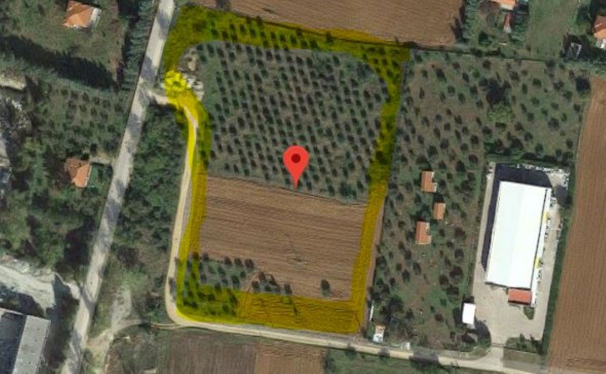 Grundstück in Poligiros, Griechenland, 17 000 m2 - Foto 1