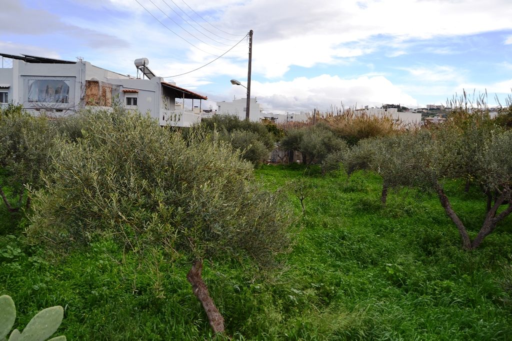 Land in Heraklion, Greece, 4 000 sq.m - picture 1