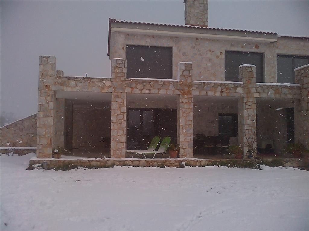 Villa en Agios Stefanos, Grecia, 600 m2 - imagen 1