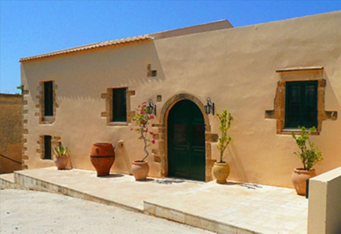 Villa in Chania Prefecture, Greece, 246 sq.m - picture 1