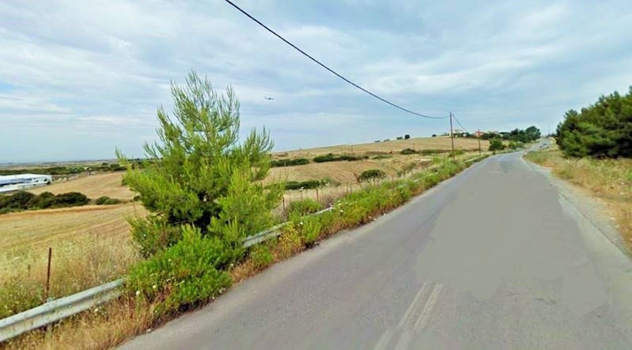 Land in Thessaloniki, Greece, 17 000 sq.m - picture 1