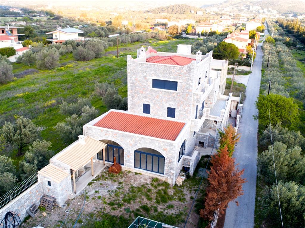 Villa in Saronida, Greece, 436 sq.m - picture 1