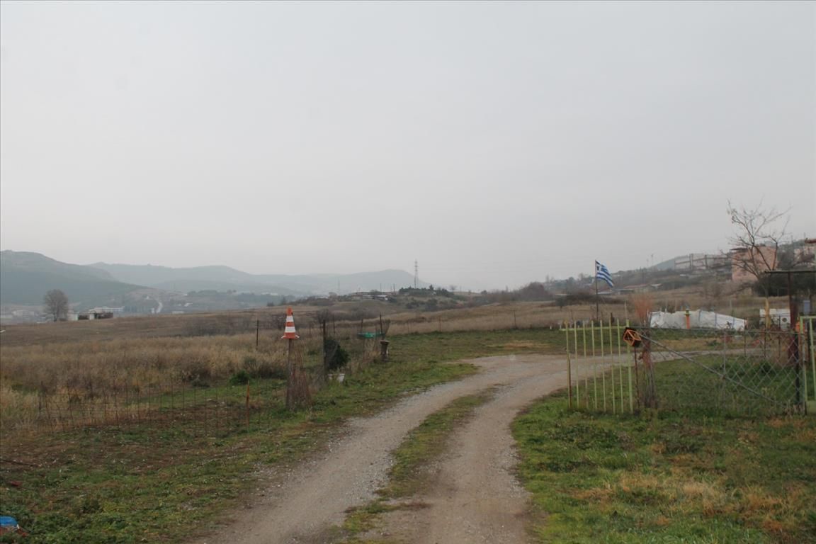 Land in Thessaloniki, Greece, 3 900 sq.m - picture 1