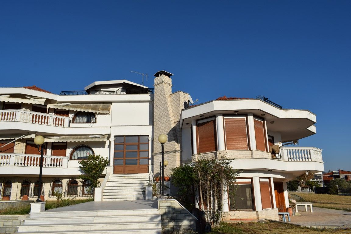Villa en Salónica, Grecia, 1 000 m2 - imagen 1