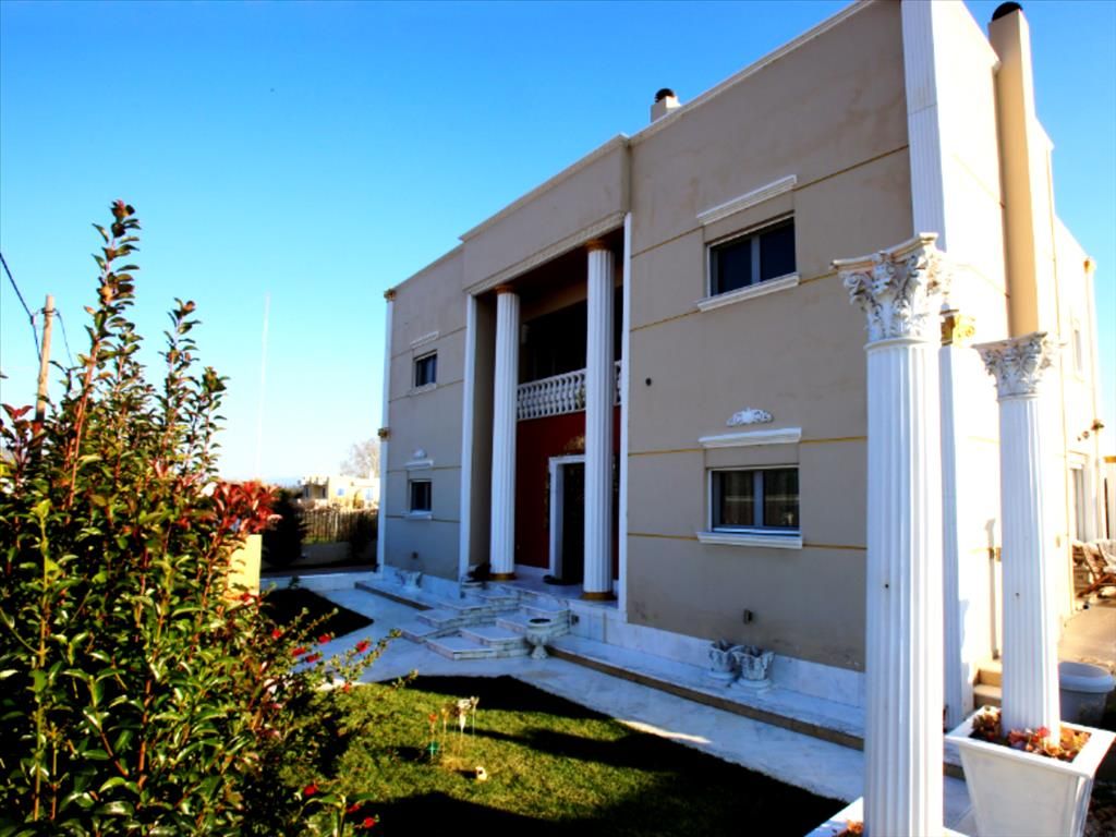 Villa in Nea Makri, Greece, 300 sq.m - picture 1