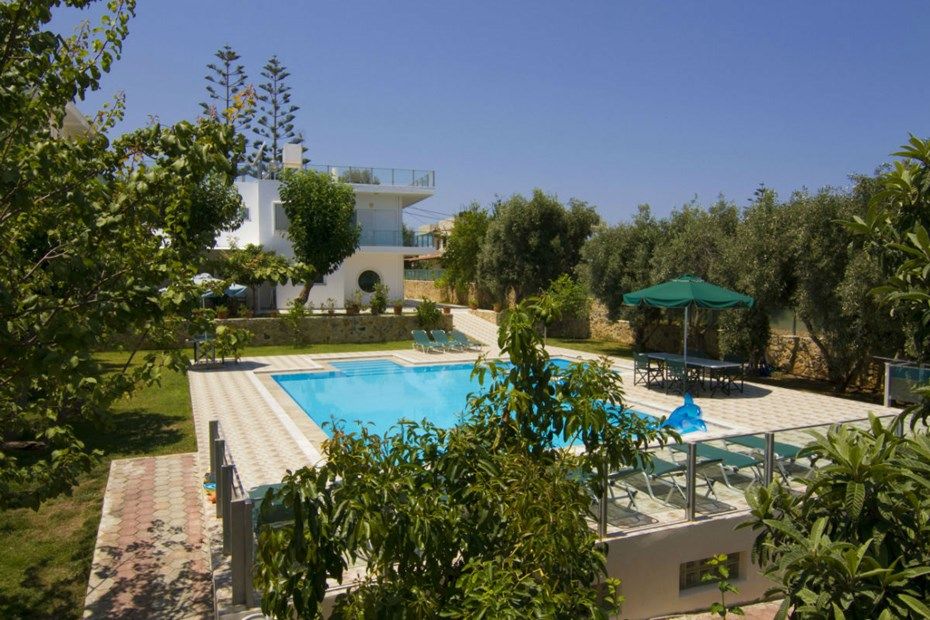 Villa en La Canea, Grecia, 300 m2 - imagen 1