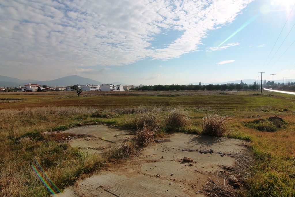Land in Thessaloniki, Greece, 6 938 sq.m - picture 1