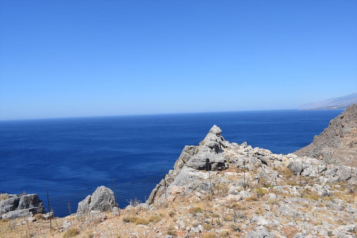 Land in Rethymno prefecture, Greece, 32 000 sq.m - picture 1