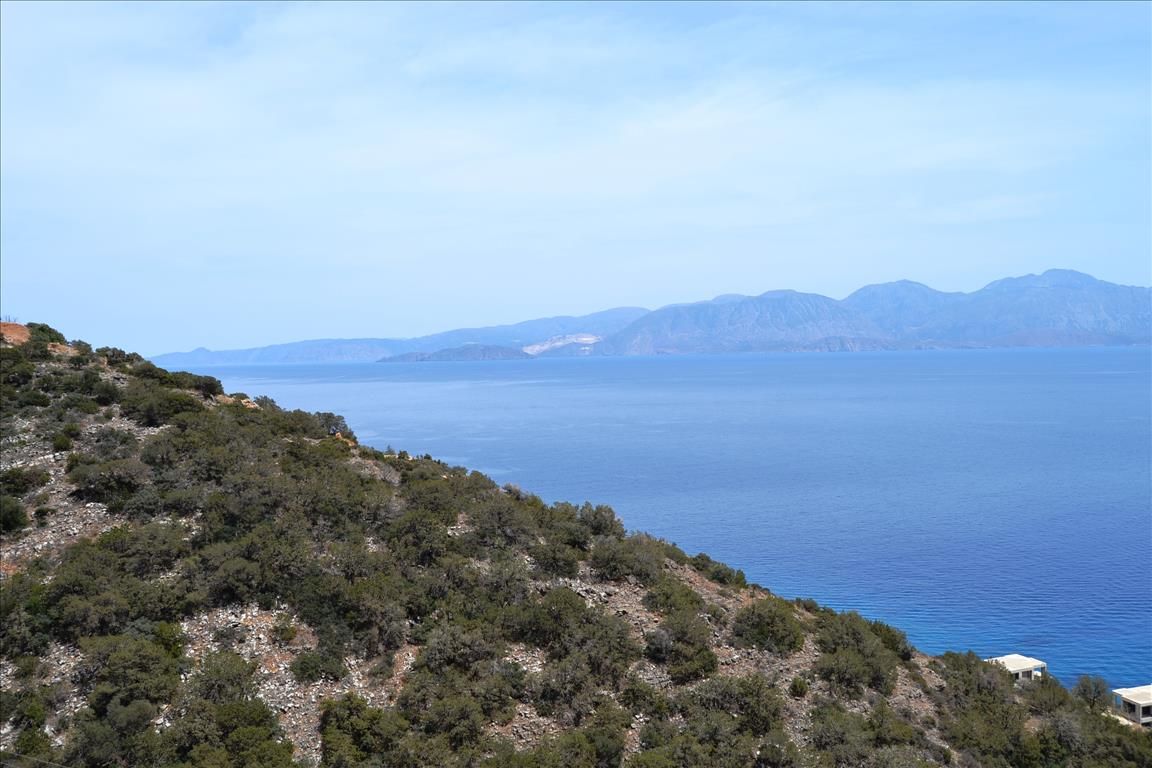 Land in Lasithi, Greece, 17 934 sq.m - picture 1