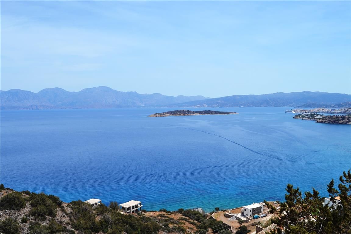 Land in Lasithi, Greece, 2 579 sq.m - picture 1
