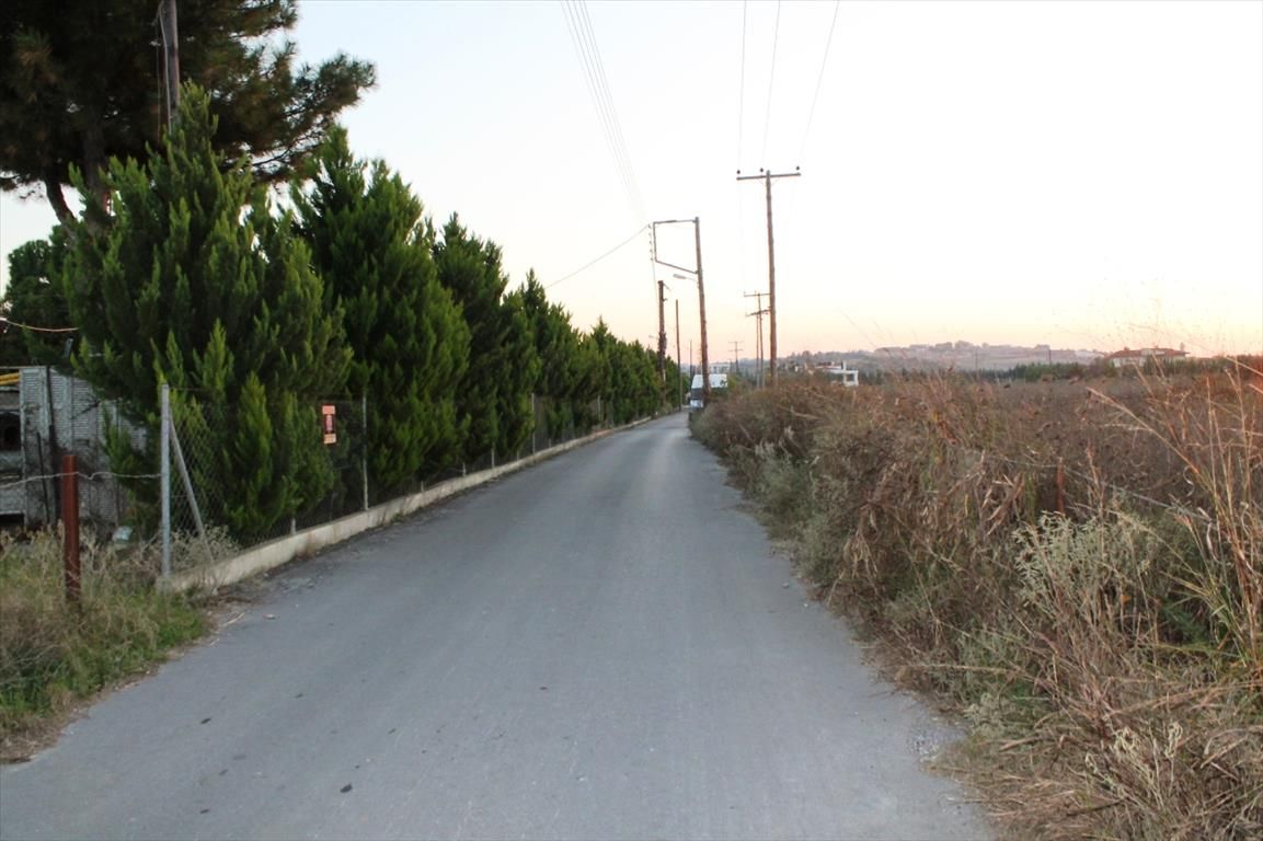 Land in Thessaloniki, Greece, 6 600 sq.m - picture 1