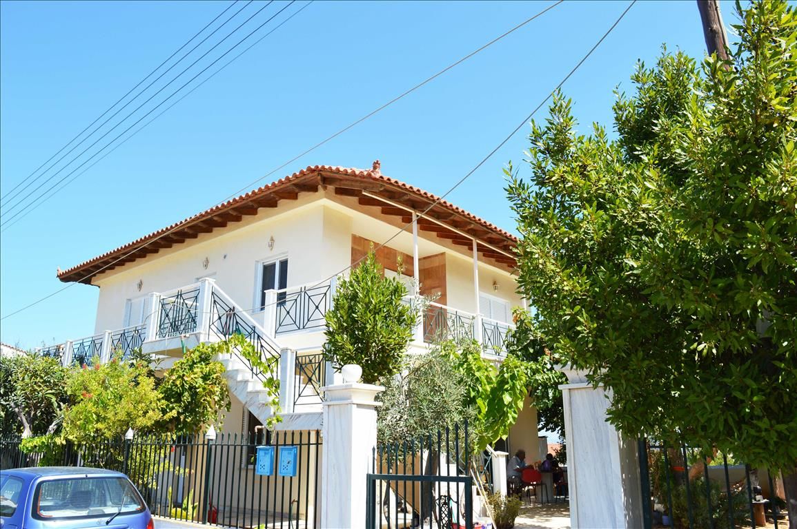 House in Rafina, Greece, 180 sq.m - picture 1