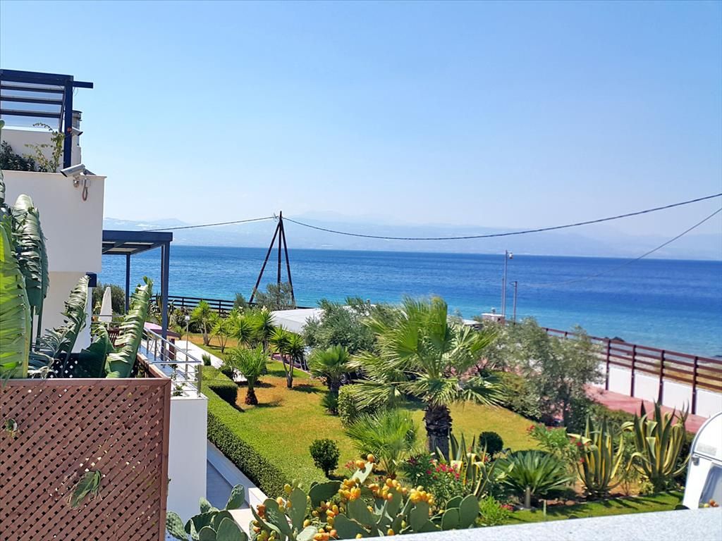 Villa in Corinthia, Greece, 370 sq.m - picture 1