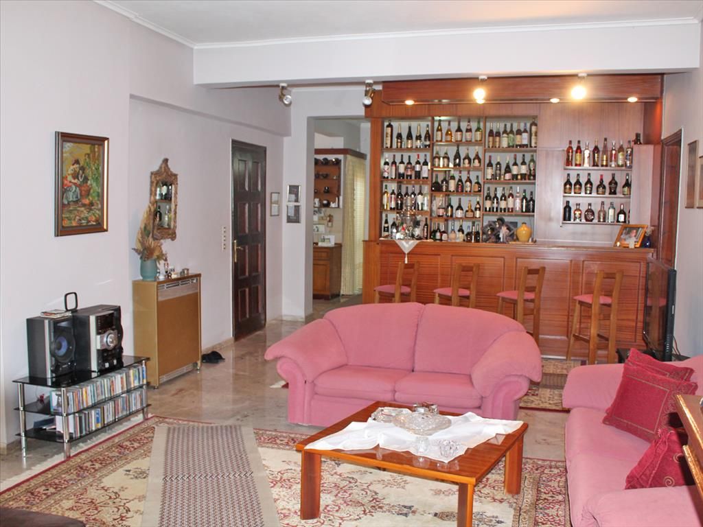Maisonette in Pireas, Greece, 180 sq.m - picture 1