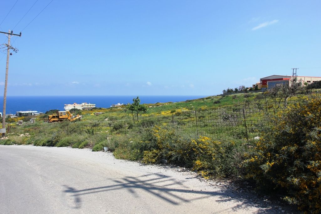 Land in Rethymno, Greece, 4 060 sq.m - picture 1