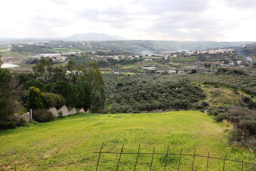 Land in Heraklion, Greece, 2 870 sq.m - picture 1