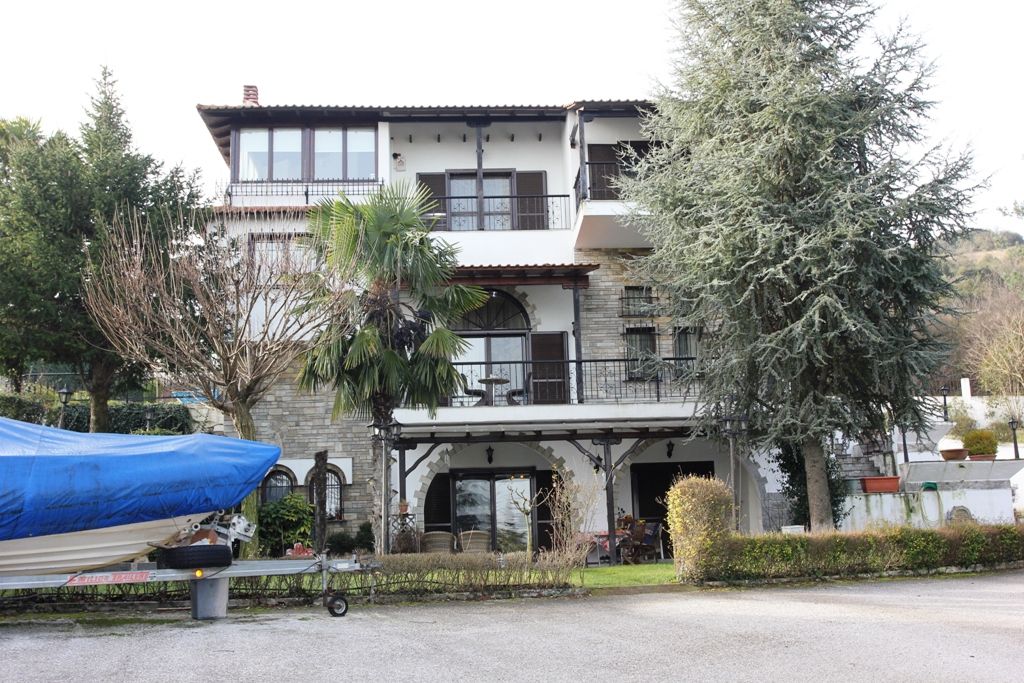 Villa en Salónica, Grecia, 480 m² - imagen 1