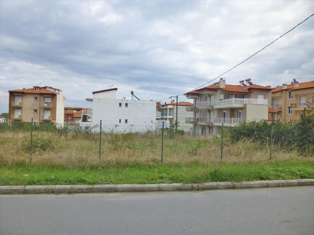 Land in Pieria, Greece, 640 sq.m - picture 1