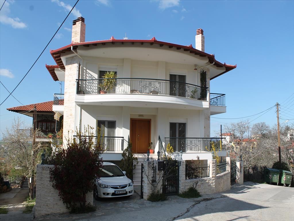 House in Thessaloniki, Greece, 270 sq.m - picture 1