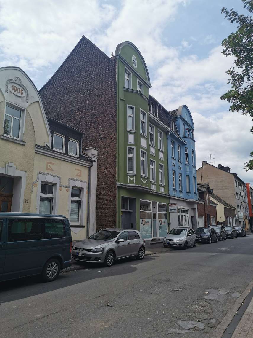 Casa lucrativa en Duisburgo, Alemania, 491 m2 - imagen 1