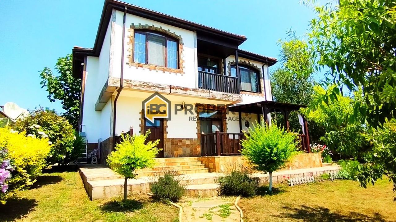House in Byala, Bulgaria, 329 sq.m - picture 1