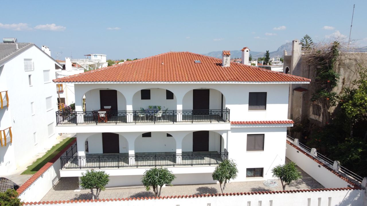Casa en Corinto, Grecia, 300 m2 - imagen 1