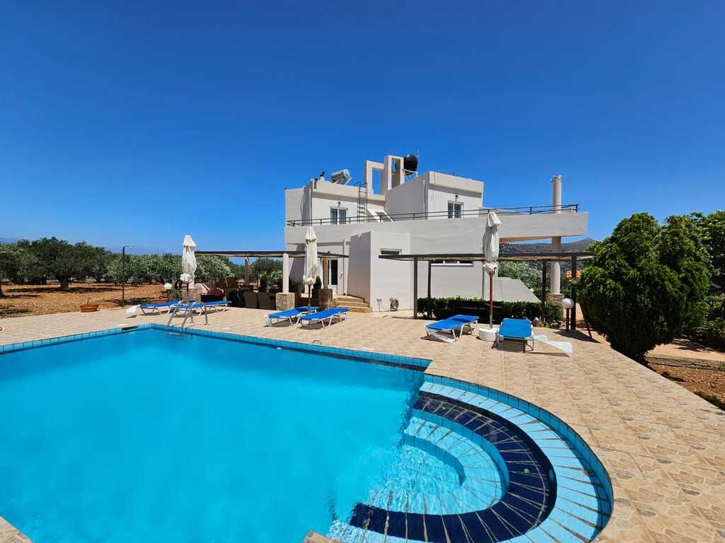 Villa in Ierapetra, Greece, 200 sq.m - picture 1