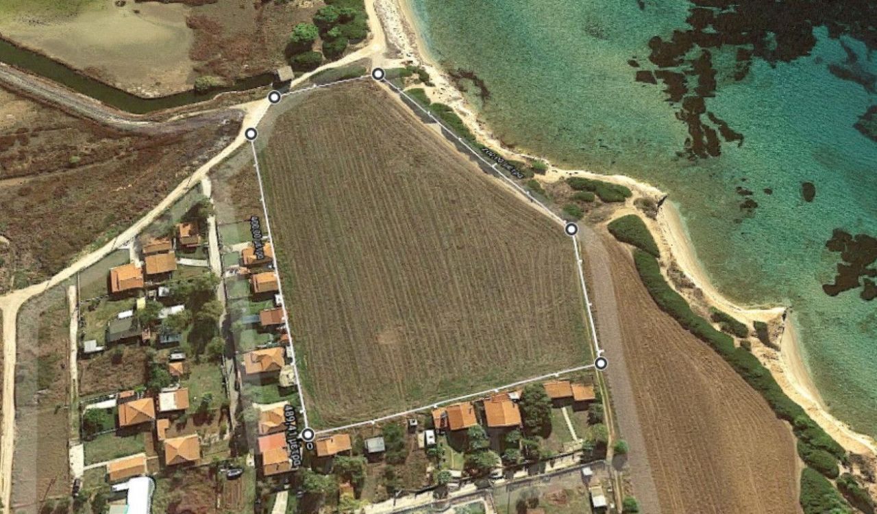Land in Sani, Greece, 12 500 sq.m - picture 1