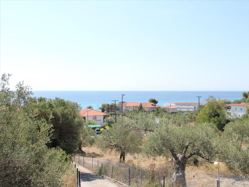 Land in Chalkidiki, Greece, 1 120 sq.m - picture 1