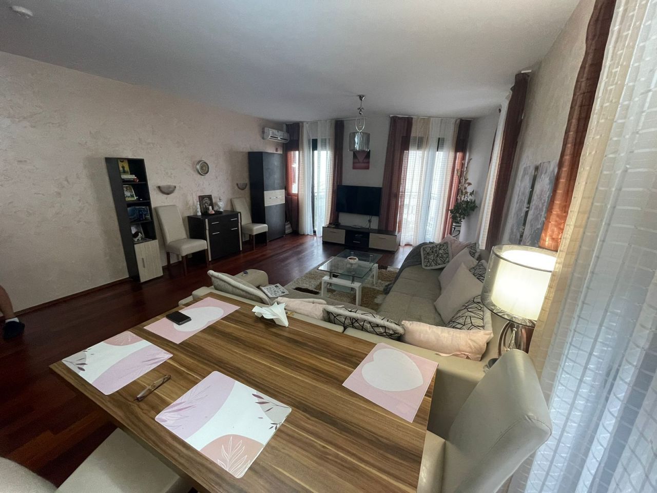 Apartment in Dobrota, Montenegro, 92 sq.m - picture 1
