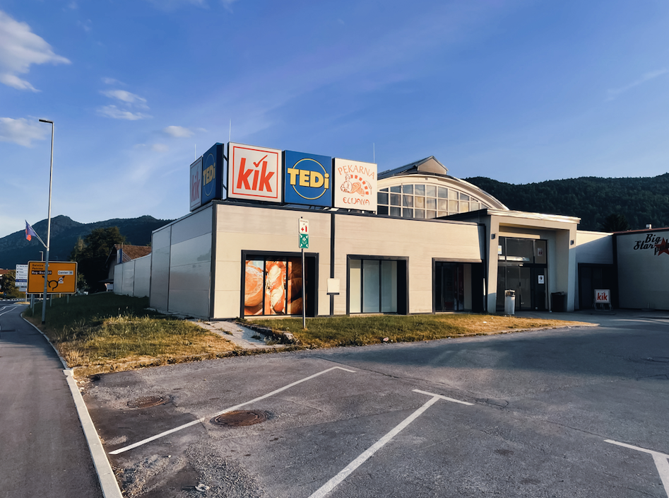 Shop in Kocevje, Slovenia, 1 261 sq.m - picture 1
