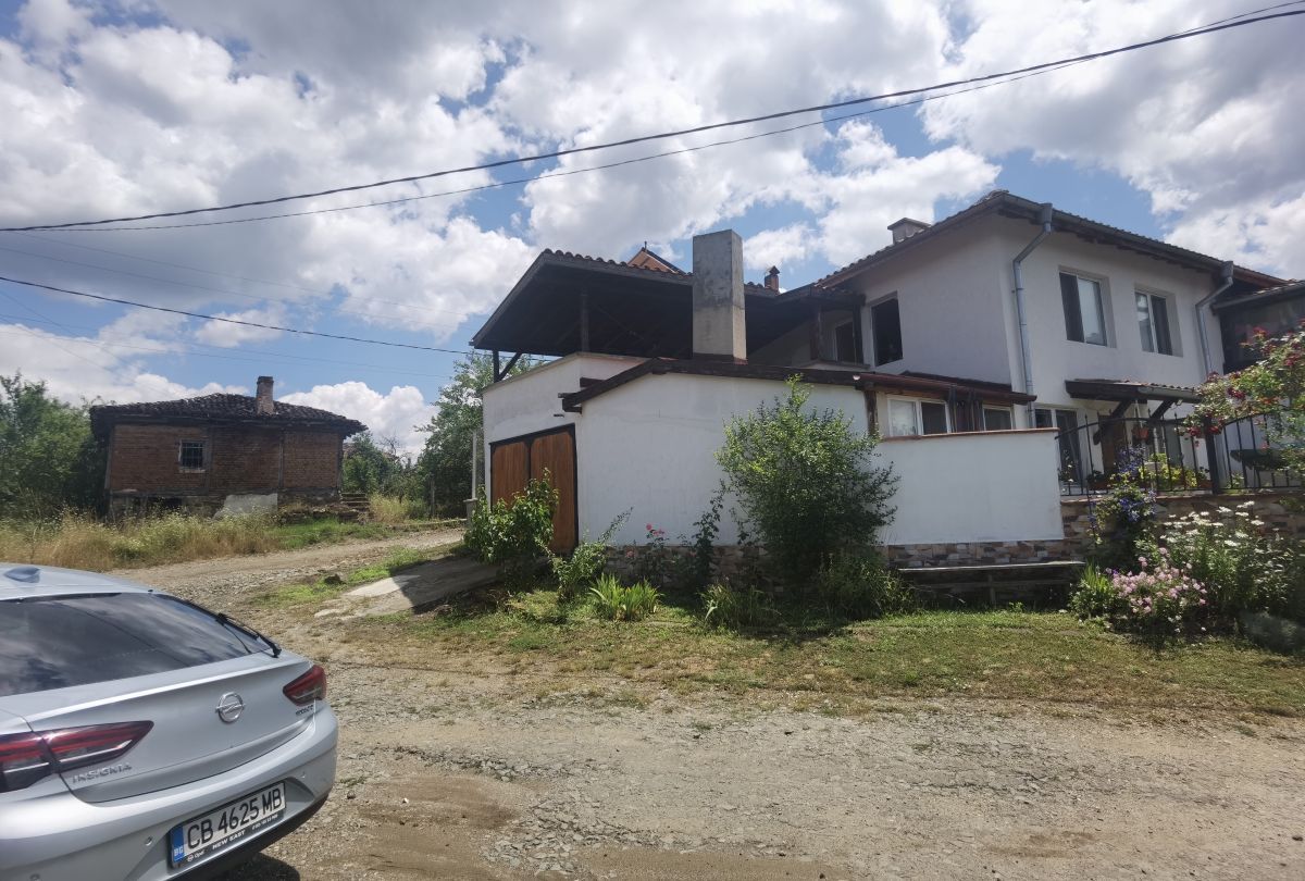 House in Drachevo, Bulgaria, 153 sq.m - picture 1
